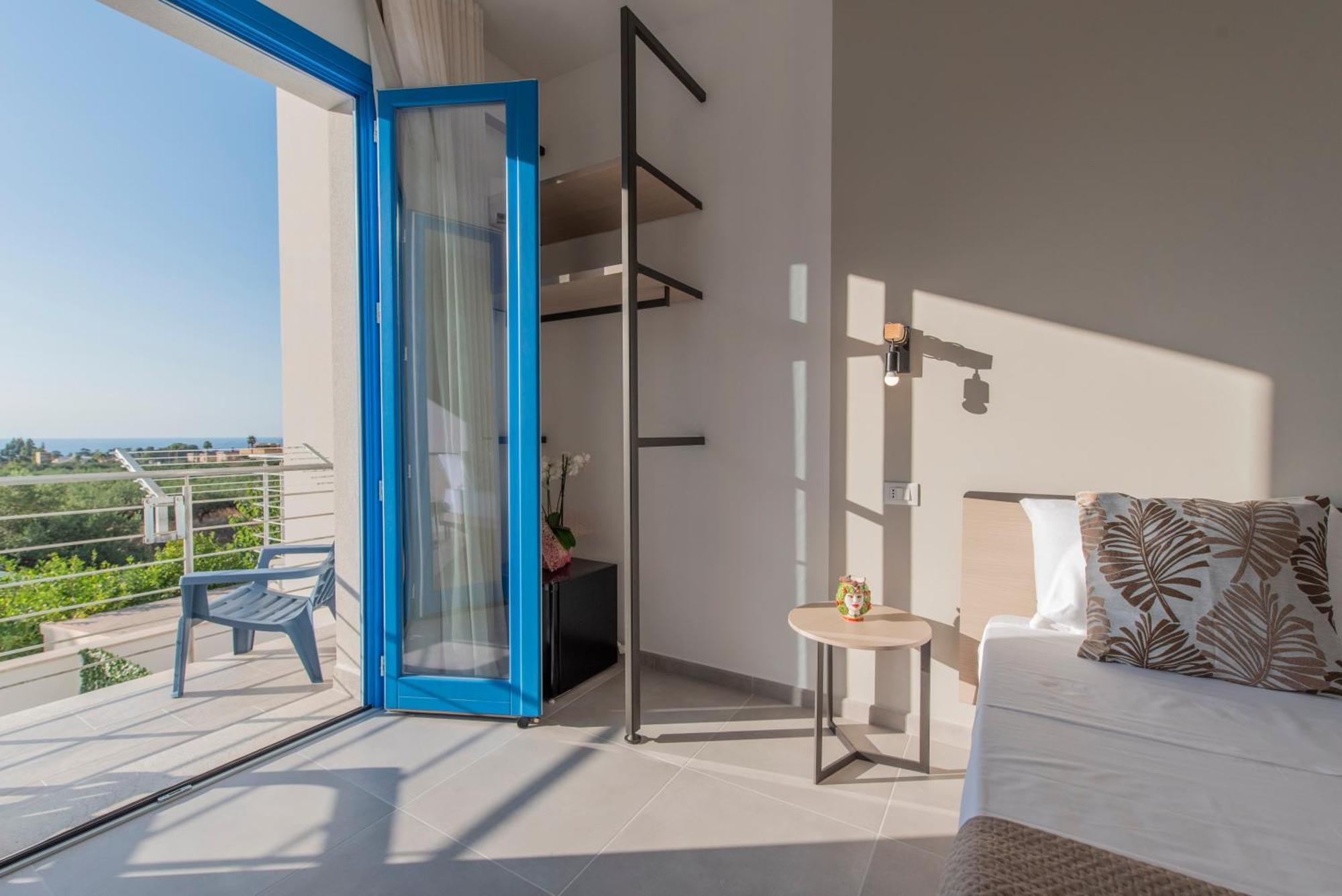 Bed And Breakfast Da Francesca Castelluzzo Exterior photo